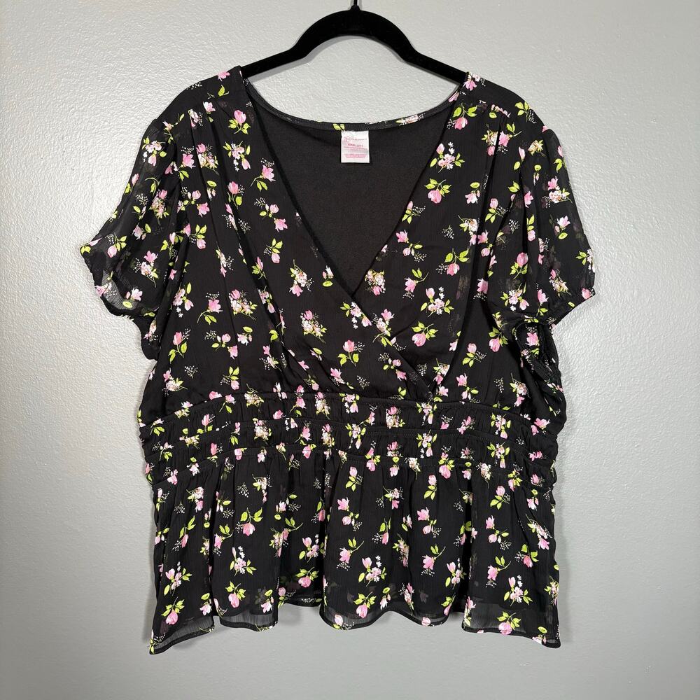 No Boundaries 90's Style Black Floral Boho Babydoll Top - XXXL Women's Plus Size